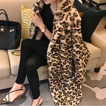 2023 Зимни дамски маркови модни леопардовые дълги якета с плюшено мече, палта, Луксозен модерен дебела топла горна дреха, палто от изкуствена кожа, женски