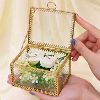 Ourwarm Сватбена Украса Реколта Кутия За Пръстените Метално Годежен Акрилни Пръстен Подарък Кутия С Изкуствени Цветя, Кутия За Съхранение На Бижута