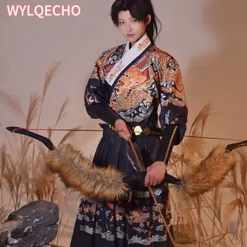 Оригинален Hanfu Feiyufu Royal Guards Минг, създаден от любители на мъжете и жените през пролетта и есента